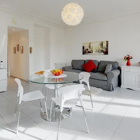 Sunny Corner Apartman Nizza